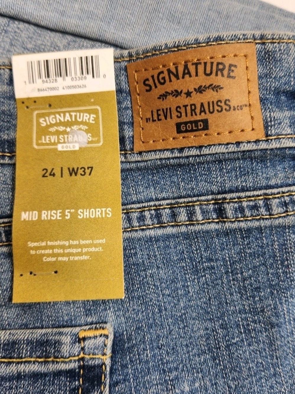 Levi Strauss Signature Womens Plus Size 24W 37 Mid Rise Denim Cuffed Shorts 03 - Picture 7 of 7